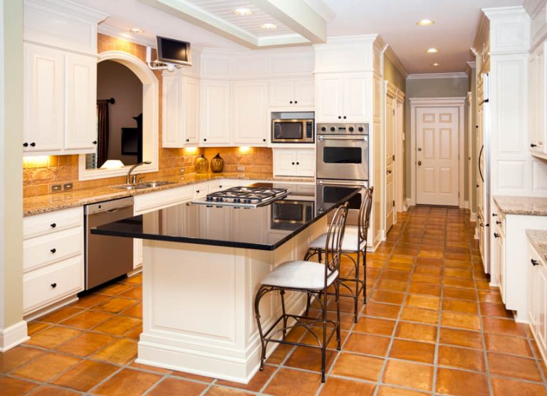Saltillo Tile Floors (Types & Design Options)