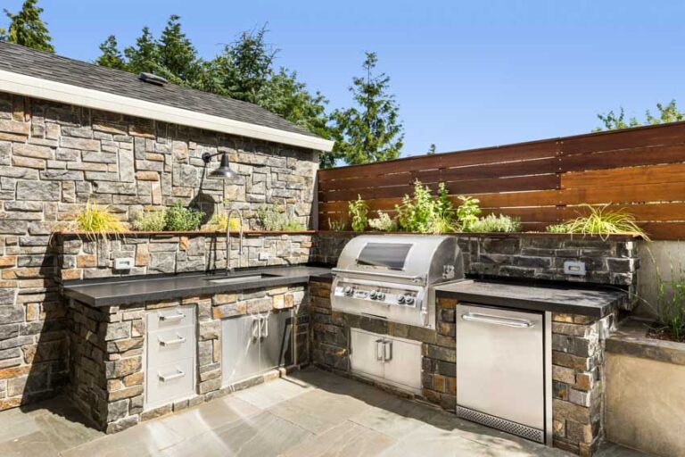 Stone Outdoor Kitchen (Best Materials & Designs)
