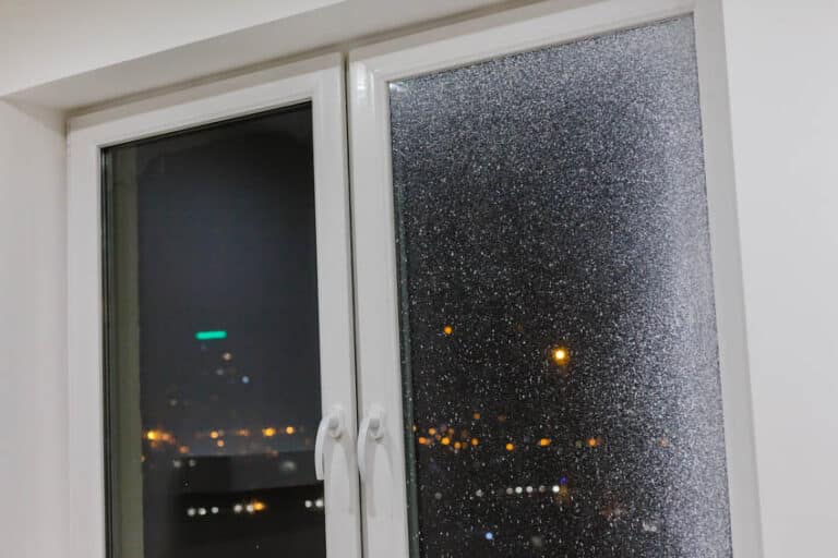 How to Get Paint Off Glass (7 Removal Tips)